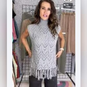 Pol sweater vest with fringe
